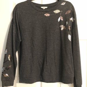 ⬇️Reitmans - Long Sleeve Embroidered Top